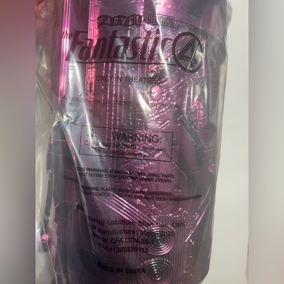 The Fantastic Four - Limited Edition Giant Galactus Popcorn Bucket w/ Lights - Picture 13 of 15